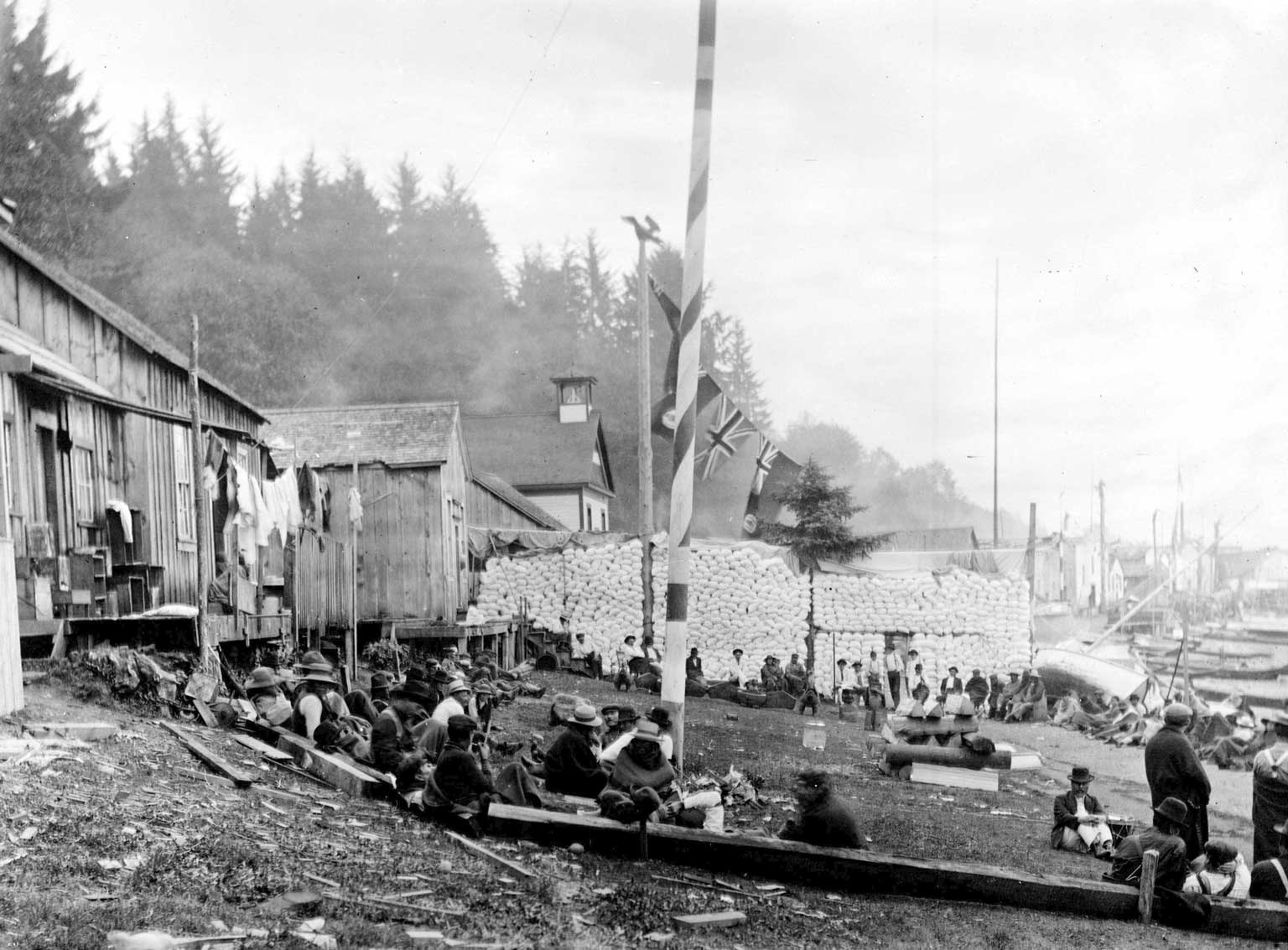 Potlatch Potlatch Living Tradition, The Kwakwaka'wakw Potlatch on